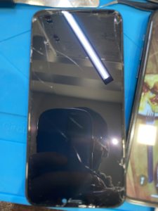 千葉でiPhone修理のEyeSmartiPhone11Pro画面交換修理画像